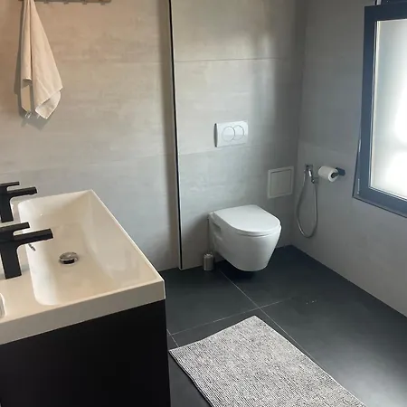 Full House, Jacuzzi, Netflix, 8 Pers, Free Parking 10' Colmar