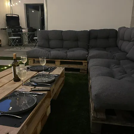 Full House, Jacuzzi, Netflix, 8 Pers, Free Parking 10' Colmar Tatil Evi