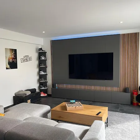 Full House, Jacuzzi, Netflix, 8 Pers, Free Parking 10' Colmar Holiday home Widensolen